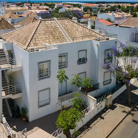 Luminous 3bdr W/balcony By Lovelystay Apartmán