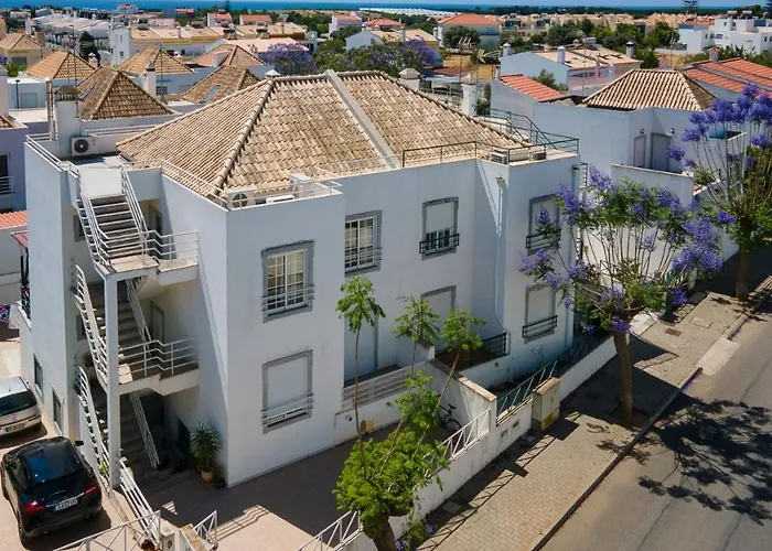Luminous 3bdr W/balcony By Lovelystay Apartmán