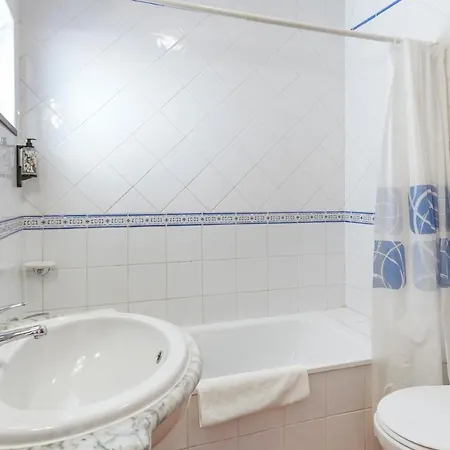 Apartamento Luminous 3bdr W/balcony By Lovelystay